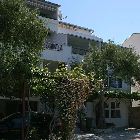 Tucepi 2694a